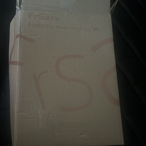 FrSara Neck Fan, Portable Strong Wind, Adjustable, 360° Cooling, Super Quiet - Picture 2 of 2